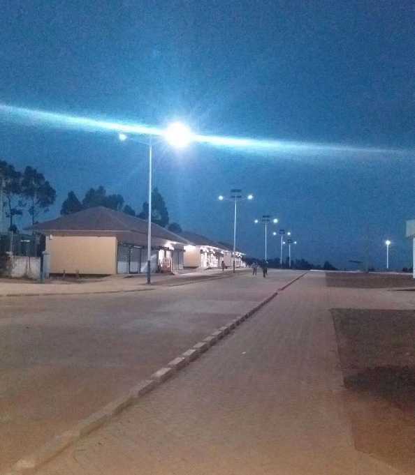黄州区非洲科特迪瓦太阳能路灯工程